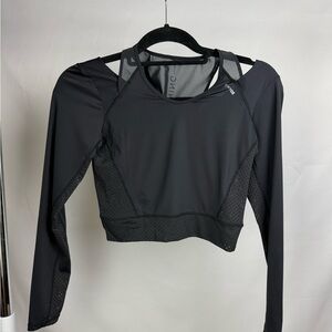 NWOT Domyos Black Long Sleeve Crop Workout Top Breathable Mesh Running Gym Small